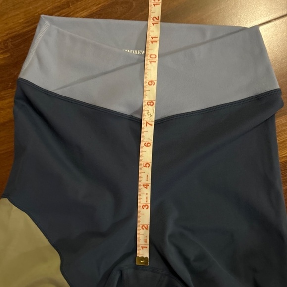 WEWOREWHAT V shaped Splice Leggings size Medium - Picture 7 of 8
